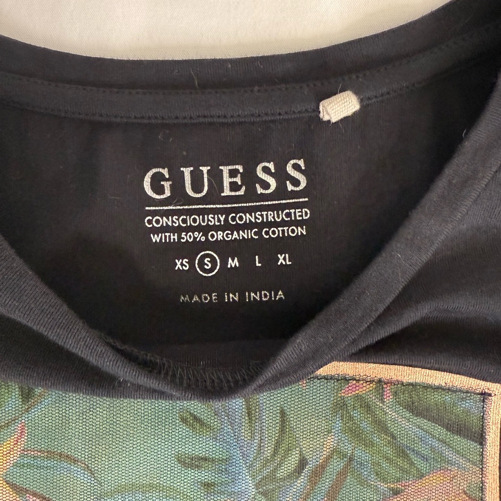 Guess Black Tropical Floral Graphic Tee - Picture 8 of 9